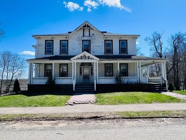 981 Main St Multifamily property in Leicester