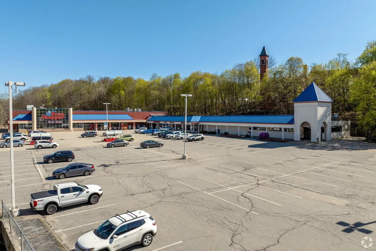 133 Main St Retail property in Spencer, MA
